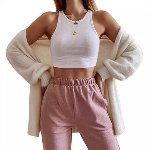 Haut de sport en soie de lait européen et américain court mince Style jarretelle femmes 2025 été serré en forme de I petit gilet - Product Image 2