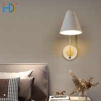 Lampe murale LED à haute luminosité moderne et minimaliste pour balcon, chambre à coucher, chevet, salle de bain, vente en gros