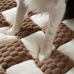 Pet Cushion Luxury Modern Eco-Friendly Soft Dog Sofa Bed Thickened Anti-slip Pet <b>Mat</b> All-season Rectangle Dog <b>Cat</b> Bed Wholesale - Product Image 5