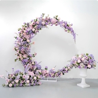 Arche de mariage en forme de lune avec roses artificielles en soie, toile de fond de scène ultra-réaliste pour fêtes et cérémonies