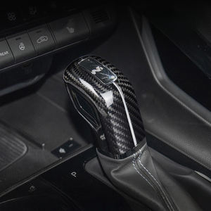 Couvercle de pommeau de levier de vitesse en fibre de carbone ABS pour Hyundai Elantra CN7 I30N Kona N Line 21-24 - Product Image 1