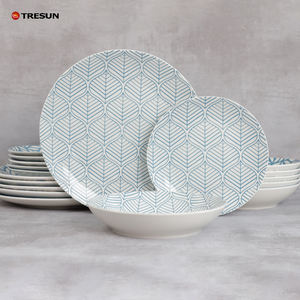 Boîte cadeau en céramique bleu occidental nordique moderne à prix d'usine <span class=keywords><strong>18</strong></span> <span class=keywords><strong>pièces</strong></span> ensemble de vaisselle en <span class=keywords><strong>porcelaine</strong></span> <span class=keywords><strong>service</strong></span> de table pour 6 personnes - Product Image 3