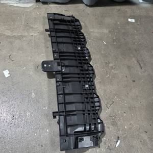 Plaque de protection Lexus 53289-50080, protection inférieure du moteur pour LS500H, protection en plastique - Product Image 3