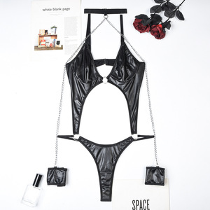 Ensemble de Lingerie Érotique en Cuir PU Évidé, Nouvelle Arrivée, Soutien-Gorge et Culotte Une Pièce à Col Halter, Vente en Gros - Product Image 6