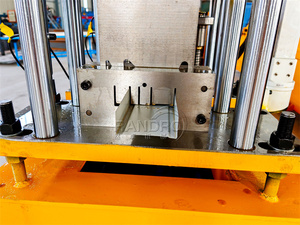 <span class=keywords><strong>Machine</strong></span> de fabrication de goujons et de goujons en acier galvanisé pour cloisons sèches RANDRO CD UD CW UW - Product Image 5