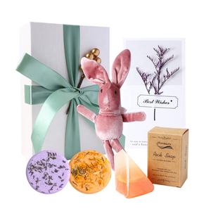 <span class=keywords><strong>Regali</strong></span> <span class=keywords><strong>personalizzati</strong></span> promozionali <span class=keywords><strong>di</strong></span> <span class=keywords><strong>san</strong></span> <span class=keywords><strong>valentino</strong></span> della stazione termale del vapore della doccia del sapone della roccia della pietra preziosa del regalo <span class=keywords><strong>di</strong></span> festa del nuovo anno per le donne - Product Image 2