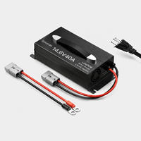 Chargeur de batterie LiFePO4 12V 40A AC-DC avec connecteurs, écran LED et protections complètes, certifié CE, pour camping-car, remorque, voiturette de golf, hors réseau
