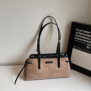 Bolso de Hombro de Diseño Moderno para Mujer. Hecho de material PU. El forro está hecho de poliéster.3549 - Product Image 3