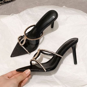Ultima Moda <span class=keywords><strong>Estilo</strong></span> De Tacones, Mules Nere in Raso con Punta a Spillo per Donne, Sandali con Strass e Cristalli, Tacco a Spillo - Product Image 3