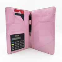 Carpeta Portafolio de Cuero PU Brillante con Calculadora Solar, Ranura para Bolígrafo, Múltiples Ranuras para Tarjetas, Organizador de Documentos de Negocios, Cartera