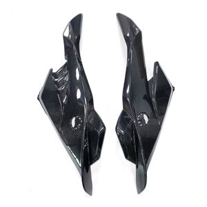 Paneles laterales de fibra de carbono seca 3K sin alerones para BMW S1000RR 2025 en adelante - Product Image 4