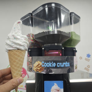 Machine à crème glacée molle pressurisée CE ETL Flavor Burst CC8 CrunchiCreme avec technologie Bottom-Up et armoire réfrigérée - Product Image 5