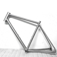 Cadre de vélo tout-terrain en titane imprimé en 3D