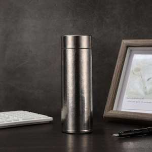 Diseña y personaliza logotipos para tazas de titanio con aislamiento al vacío, tazas de agua de titanio de doble pared para regalos empresariales. - Product Image 2