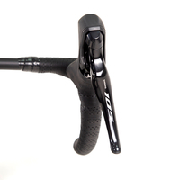 Vélo de course sur route professionnel entièrement en carbone 24 vitesses 105, cadre rigide, système de freinage à huile, fourche amortie, capacité de charge 150 kg