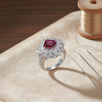 Bague de Luxe Anniversaire en Argent Plaqué avec Rubis de Laboratoire Taille Princesse et Pierre d'Agate, Sertie Pavé de Pierres Précieuses pour Femme - Wangfu Jewelry