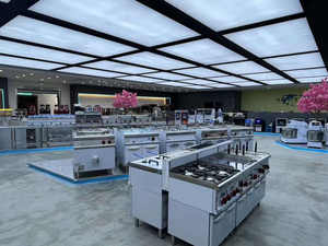 Astar Offre Spéciale Produit Commercia Poêle verticale à gaz en argile à quatre brûleurs avec grill barbecue en pierre volcanique et <span class=keywords><strong>four</strong></span> à gaz - Product Image 5