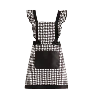 Tablier de princesse en toile de coton écologique et tendance, motif pied-de-poule, avec poches, pour fournitures de nettoyage, à bretelles et à volants, avec manches - Product Image 1