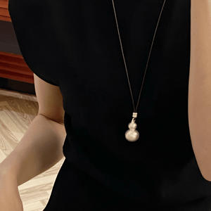 Collar Retro Chino de Plata Pura S925 para Mujer, Nuevo Diseño Geométrico con Esmeralda, Estilo Nicho y de Alta Gama con Sensación de Lujo Ligero - Product Image 5