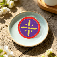 Broche en émail Derafsh Kaviani, motif dessin animé, symbole royal ancien, style étoile et fleur violet, rouge et or, bijou, badge de revers