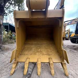 รถขุดตีนตะขาบ Caterpillar CAT330d2 ผลิตในญี่ปุ่น น้ำหนัก 30 ตัน เครื่องจักรก่อสร้าง สภาพ 90% รถขุดขนาดใหญ่ Caterpillar 330D2L มือสอง - Product Image 2