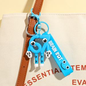 سلسلة مفاتيح ثلاثية الأبعاد رائجة من البي في سي على شكل فيل فراولة كرتوني أنيمي - Product Image 6