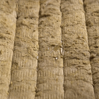 Couverture en laine de roche INSULWOOL 120 kg/m³ 50 mm avec treillis métallique, isolation thermique et acoustique ignifuge, rouleau certifié ASTM pour la construction