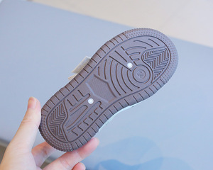 Baskets pour enfants printemps et automne baskets décontractées pour garçons nouvelles chaussures blanches montantes pour filles chaussures bébé à semelle souple - Product Image 5