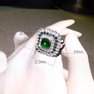 Anello verde in stile retrò, anello dal design classico da donna - Product Image 5