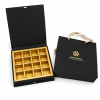 Boîte cadeau magnétique en papier rigide noir imprimé sur mesure en gros, boîte d'emballage recyclable