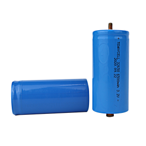 A+グレード高レート充電式<span class=keywords><strong>3</strong></span>.2V 32650リチウム電池6000mAh 32700リン酸鉄リチウム電池（ネジ端子付き） - Product Image 4