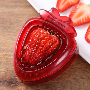 Ustensiles de cuisine : Coupe-fruits et légumes manuel en acier inoxydable pour fraises, idéal pour la préparation culinaire - Product Image 2