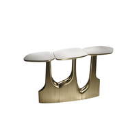 Table d'entrée irrégulière en acier inoxydable de luxe avec un design italien moderne, un choix de haute qualité pour les meubles de salon