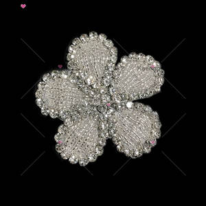 Appliques de fleurs petites, perlées, en <span class=keywords><strong>diamant</strong></span> et strass pour la décoration de ceinture de robe de mariée - Product Image 6