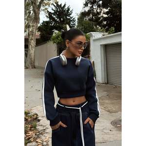 Conjunto de Traje de Pantalón Azul Marino para Mujer - Product Image 3