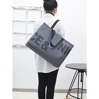 Sac d'emballage non tissé personnalisé pour vêtements homme/femme, boîte à chaussures laminée, sac fourre-tout