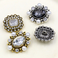 Boutons personnalisés en usine Boucles en cristal strass Embellissement pour vêtements Vêtements