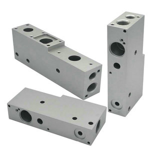 บล็อกอลูมิเนียมกลึง CNC ชิ้นส่วนโลหะความแม่นยำสูงสำหรับใช้ในอุตสาหกรรม - Product Image 5