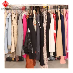 Stock Juvenil Para Ninos <span class=keywords><strong>Ropa</strong></span> Usada Bolsos Fin De Serie Para Friperie Dubai Engros Moins Cher Veste Et Pantalon Femme Friperie - Product Image 1