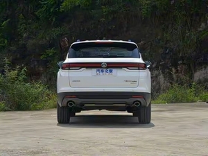 รถยนต์มือสองปี 2022 ฉางอัน ซีเอส35 พลัส บลูเวลล์ เอ็นอี 1.4 ที ดีซีที รุ่นลักชัวรี่ 160 แรงม้า/แรงม้า ลิตร 4 สูบ เครื่องยนต์เบนซินเทอร์โบ 5 ที่นั่ง รถเอสยูวีขนาดเล็ก - Product Image 5