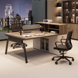 Muebles de oficinas corporativos simples modernos Estación de trabajo de mesa de oficina de estación de 4 personas con partición - Product Image 4