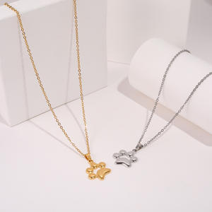 Collier personnalisé avec patte de chat gravée, en acier inoxydable avec nom gravé au laser, bijoux de mode pour amoureux, cadeau personnalisé - Product Image 2