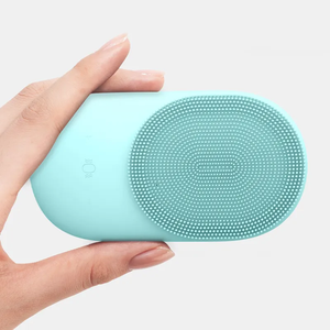 Brosse nettoyante faciale en silicone, nettoyant beauté vibrant électrique, recharge USB 3.7V, 8 modes, portable - Product Image 6