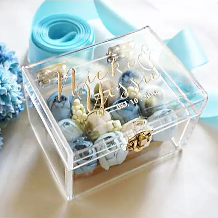 Mini boîte de bague de proposition acrylique transparente avec boucle serrure Rectangle Lucite boîte de bague de mariage avec couvercle à charnière