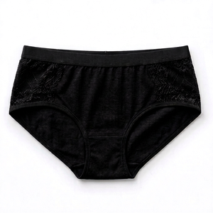 Culotte noire pour femme en nylon et élasthanne avec dentelle, respirante, en tissu tricoté, coupe standard - Product Image 1