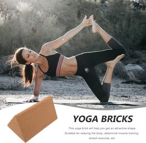 Bloc de yoga triangulaire en liège haute densité CZFIT, antidérapant et durable, équipement de fitness pour enfants, danse et relaxation musculaire, vente en gros - Product Image 5