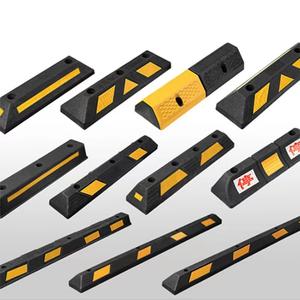 पार्किंग कार पहिया रोक <span class=keywords><strong>900mm</strong></span> लंबी चिंतनशील पहिया डाट - Product Image 1