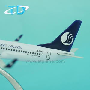 Shandong Airplane รุ่นโลหะ <span class=keywords><strong>B737</strong></span>-<span class=keywords><strong>800</strong></span>เครื่องบินออกแบบเดสก์ท็อปโบอิ้งเทคนิคการทาสีสำหรับของขวัญทางธุรกิจ - Product Image 4