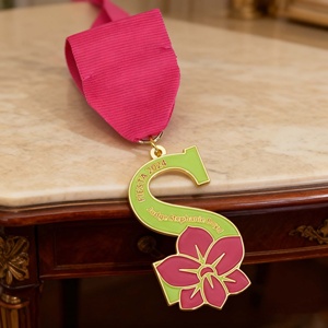 เหรียญรางวัลงานรื่นเริงเคลือบสีสันสดใส ผลิตตามสั่ง ขายส่งจากโรงงาน เหมาะสำหรับเป็นของที่ระลึก - Product Image 3