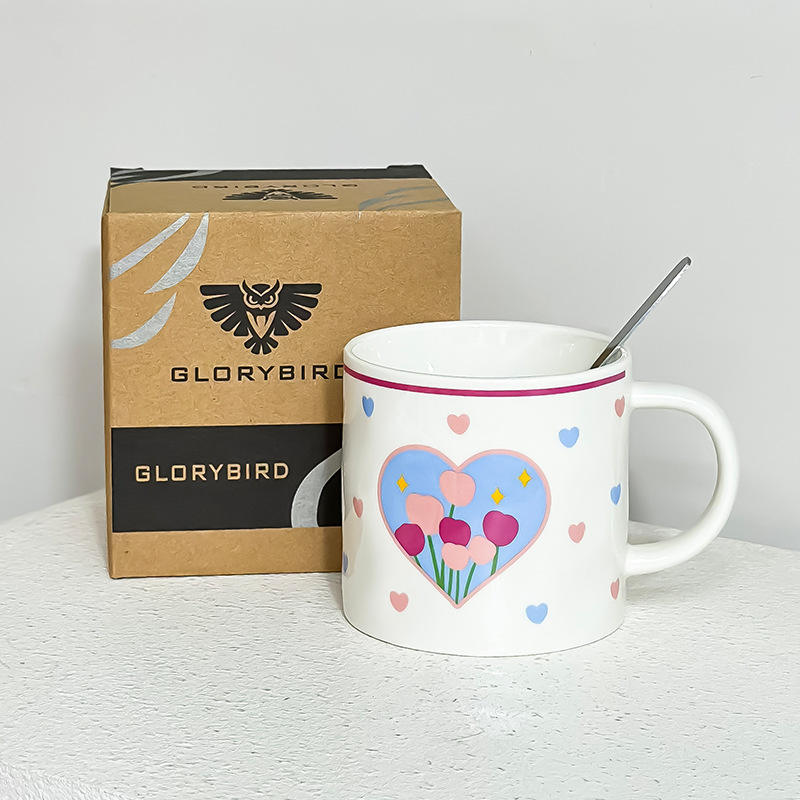 ดอกไม้รูปหัวใจ (ถ้วยและช้อน)